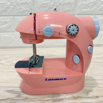 Mini Maquina de Costura Domestica Bivolt Lanmax Rosa