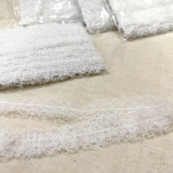 Renda Barra Branca Nylon Fru-Fru 18mm x 10mt Renda Barra Branca Nylon Fru-Fru 18mm x 10mt