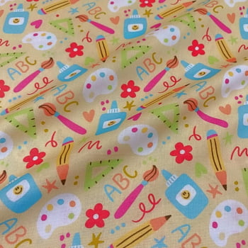 Tecido Tricoline Material Escolar Fofo Fundo Bege Tecido Tricoline Material Escolar Fofo Fundo Bege