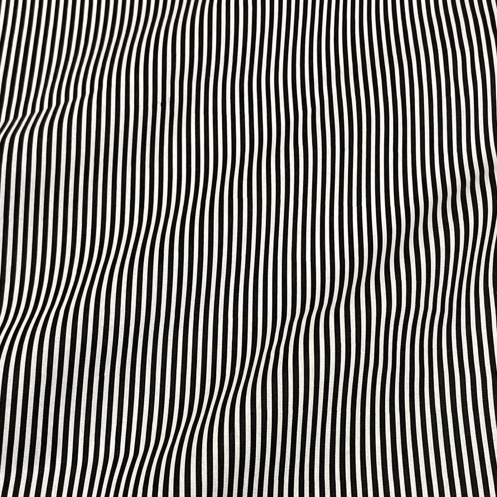 Tecido Tricoline Listras Pequena Preto