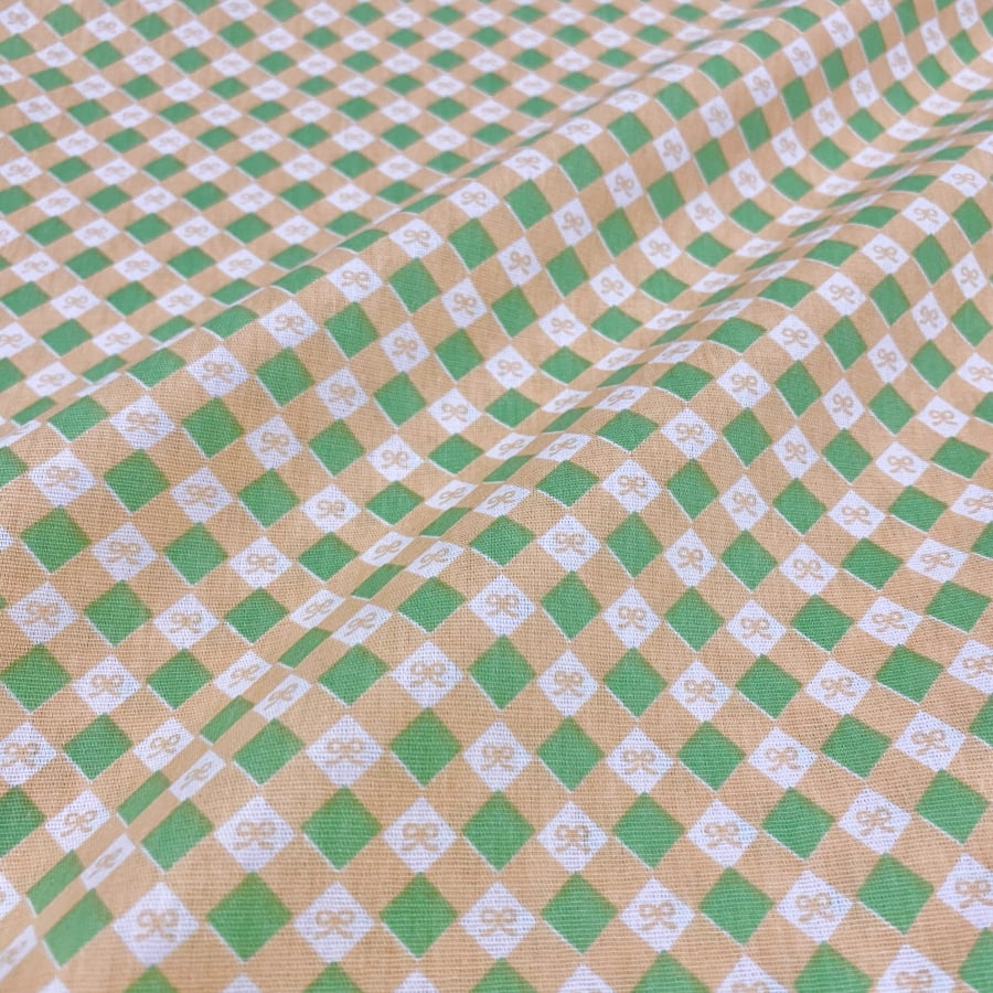 Tecido Tricoline Xadrez Mini Laços Laranja e Verde