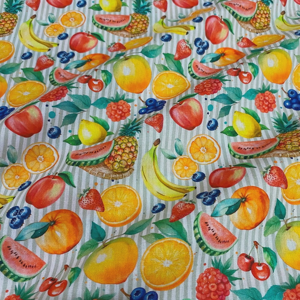 Tecido Tricoline Salada de Frutas Fundo Listra Verde