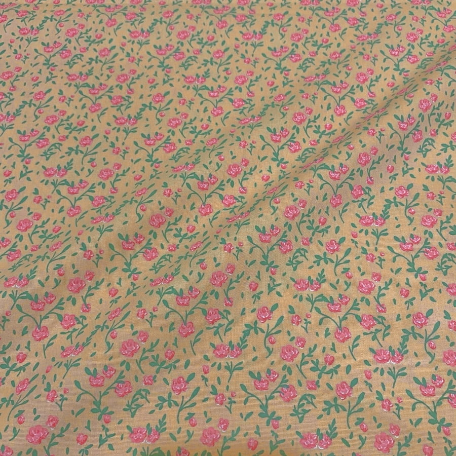 Tecido Tricoline Floral Mini Rosas Fundo Bege