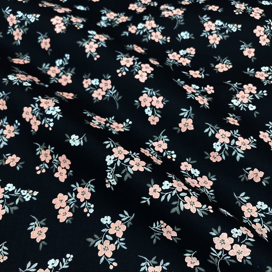 Tecido Tricoline Floral Ramalhete de Flor Fundo Preto