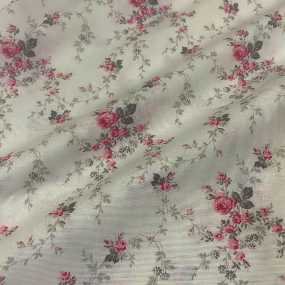 Tecido Tricoline Mini Floral e Folhas Romântico Rosa e Folhas Prata