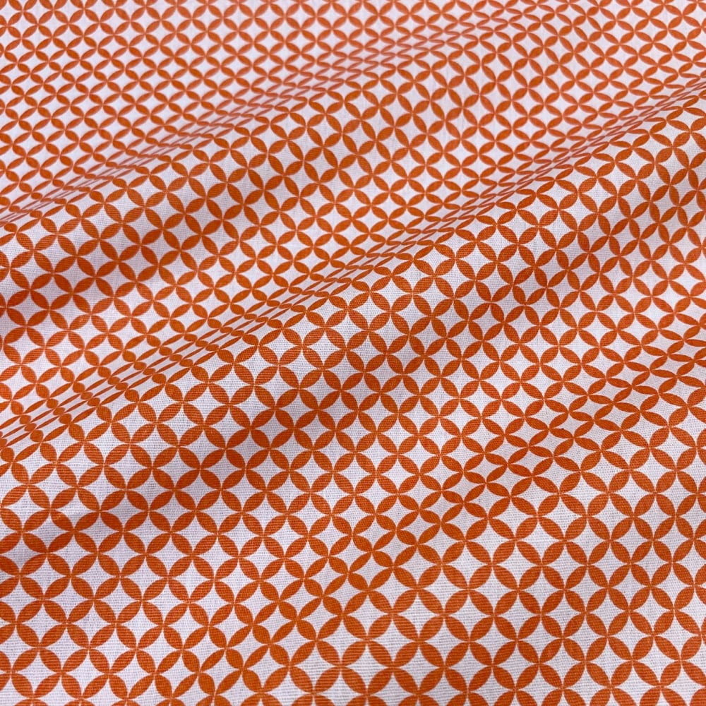 Tecido Tricoline Geometrico Flor Laranja Fundo Branco