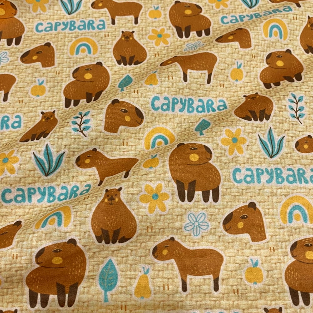 Tecido Tricoline Bichinhos Capivara  Fundo Trama Cru
