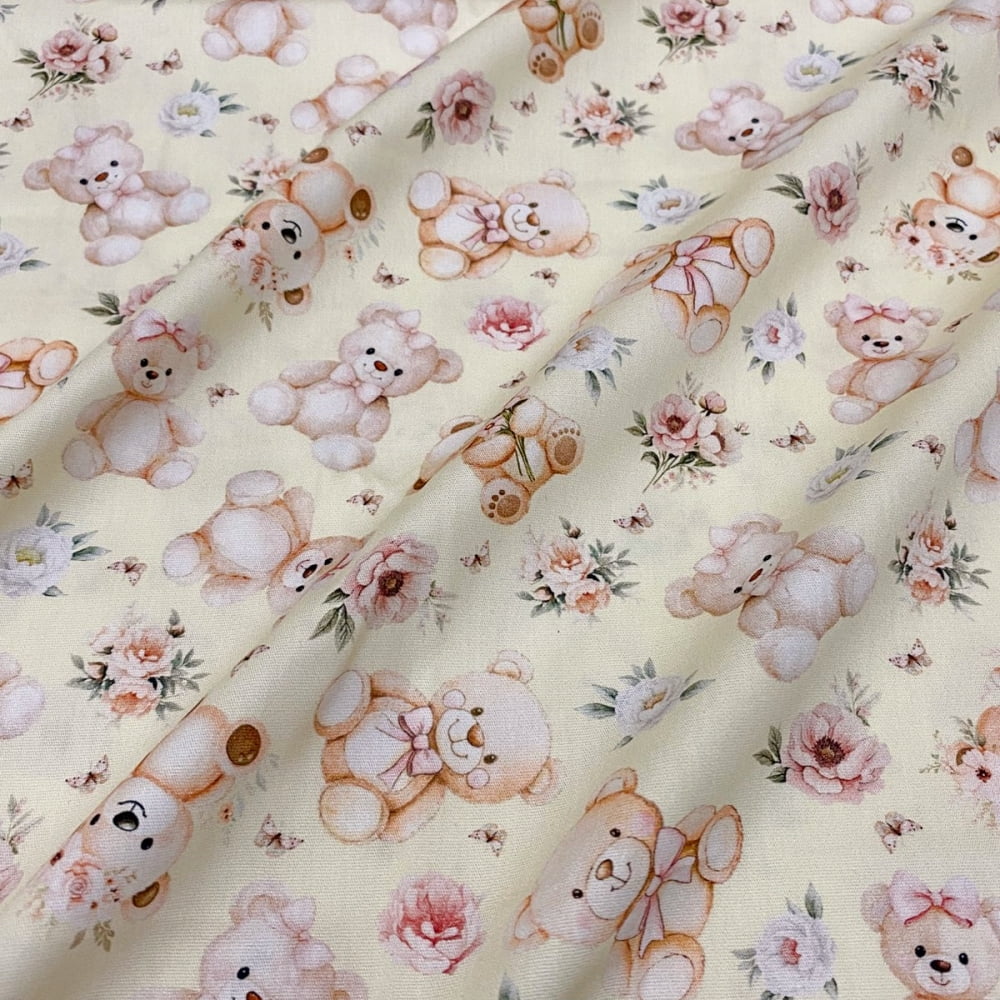 Tecido Tricoline Digital Ursinhos de Pelucia e flores 