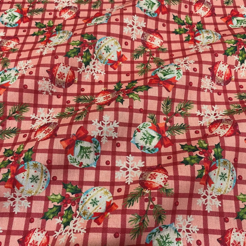 Tecido Tricoline Natal Bolas Natalinas Fundo Vermelho