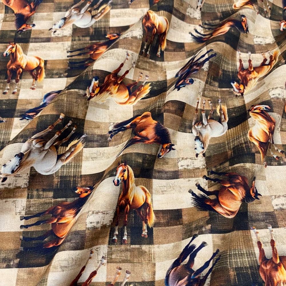 Tecido Tricoline Digital Cavalos Fundo Xadrez